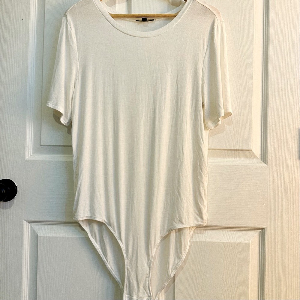 Universal Standard Foundation Crewneck Bodysuit in White M / 18-20 / 2X